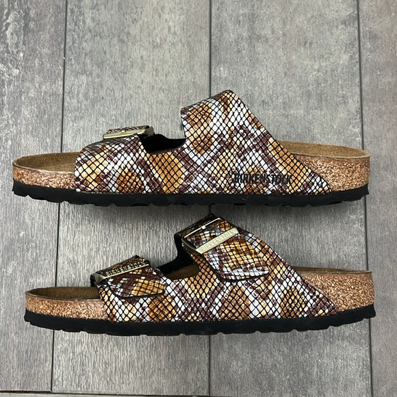 NWOT Birkenstock Arizona Slide Sandal in Brown Snake Skin Print, size 38 (7-7.5) - Picture 6 of 12